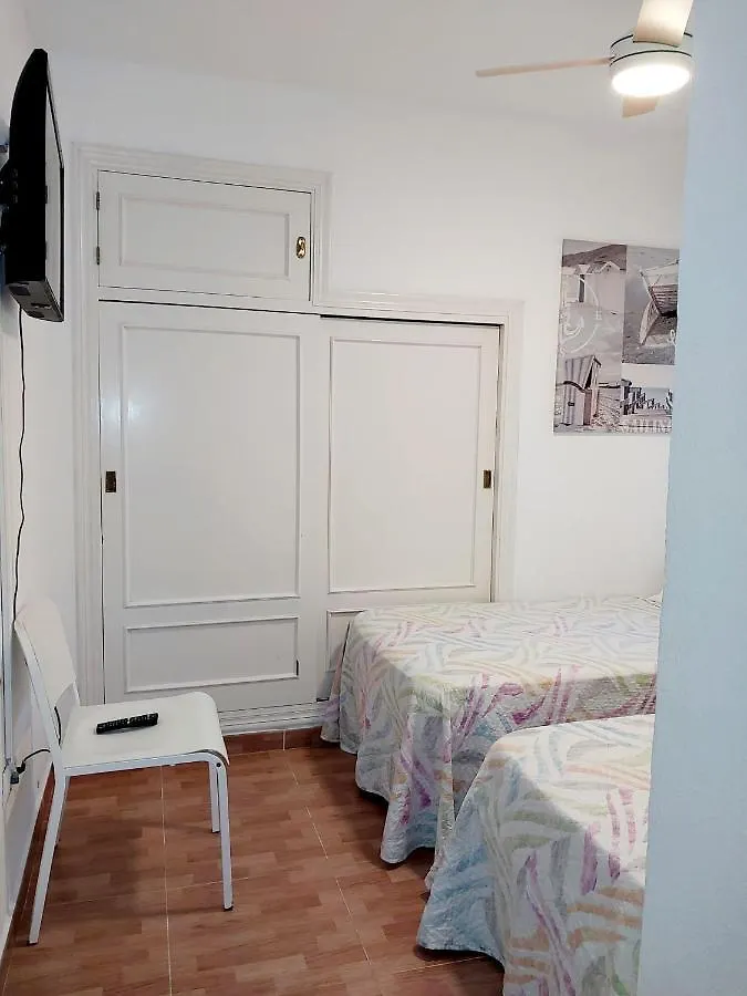 Apartamento Urb La Tortuga I Tarifa 0*,  Spain