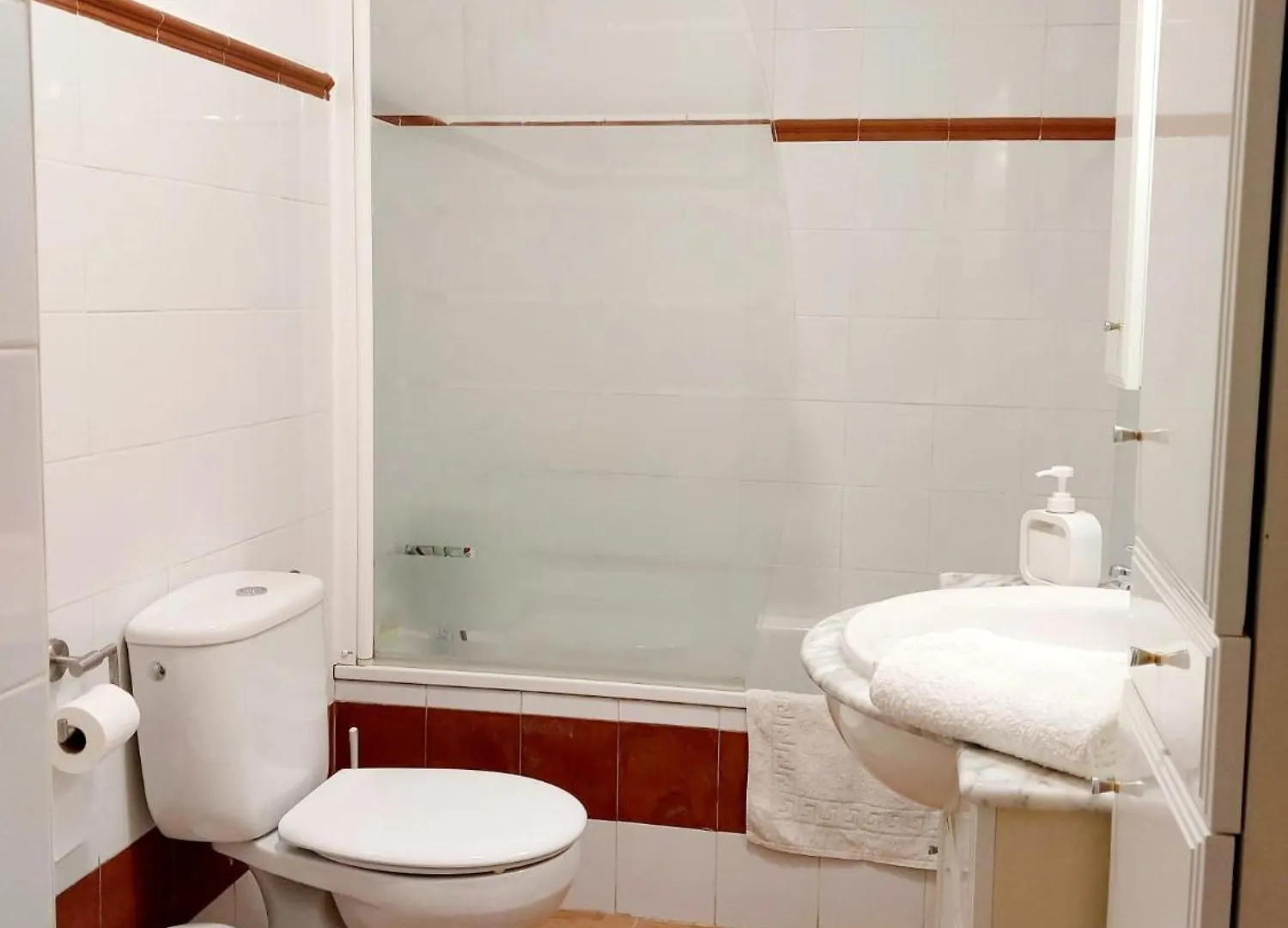 Apartamento Urb La Tortuga I Tarifa 0*,  Spain